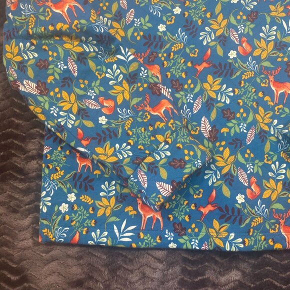 talbots 3/4 Sleeve Top With Colorful Deer & Foliage Pattern 100% Cotton Face & B - Picture 3 of 10